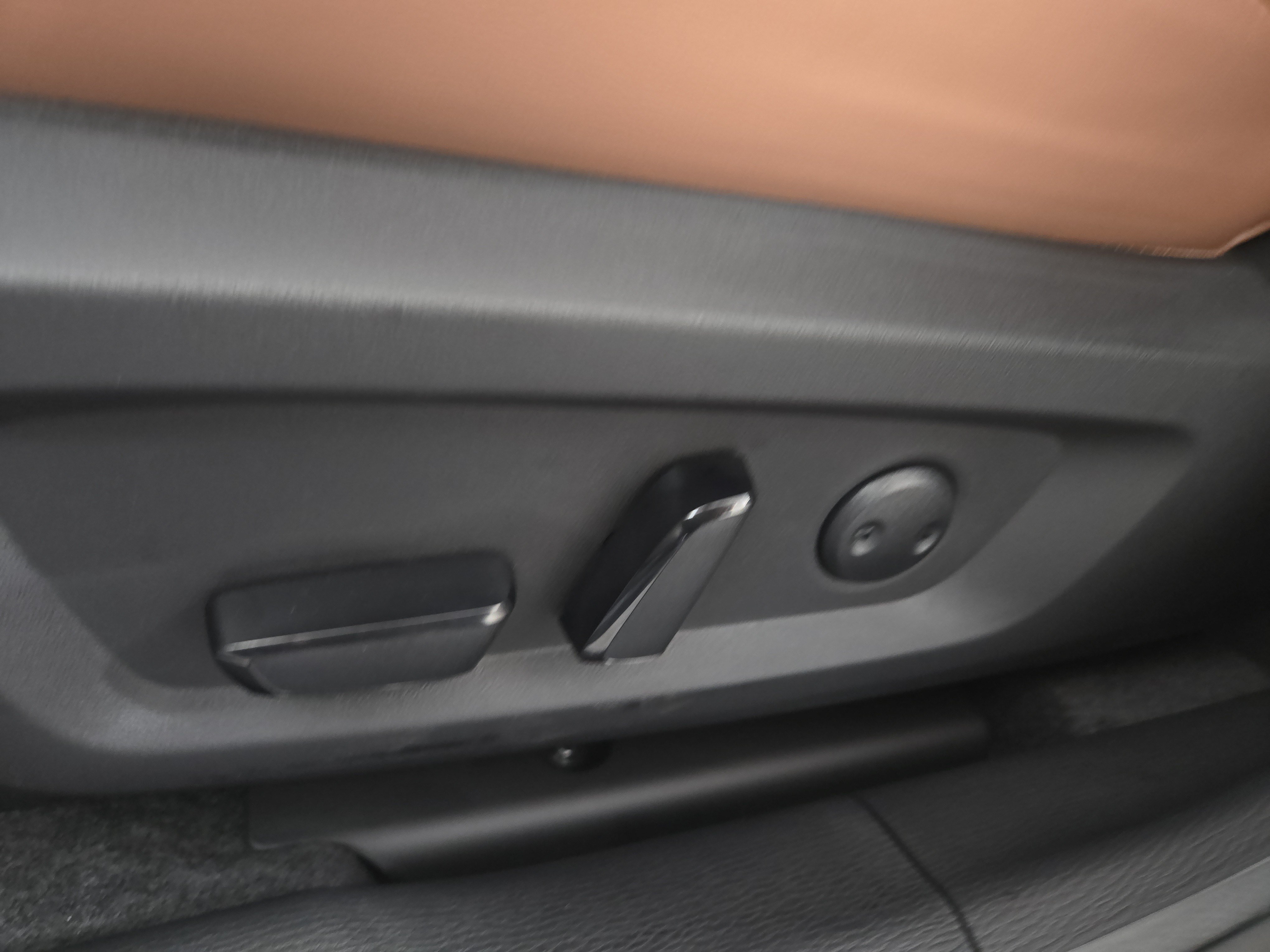 New 2026 Mitsubishi Outlander SEL AWD/4WD image 32