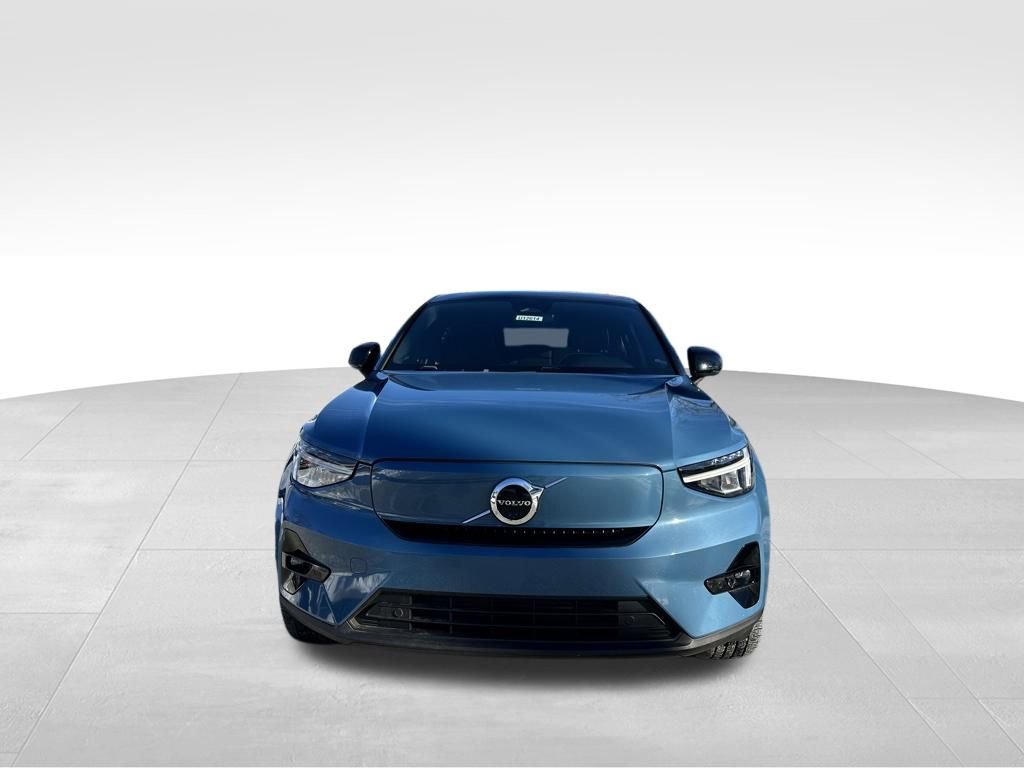 Used 2023 Volvo C40 P8 Recharge Plus image 3