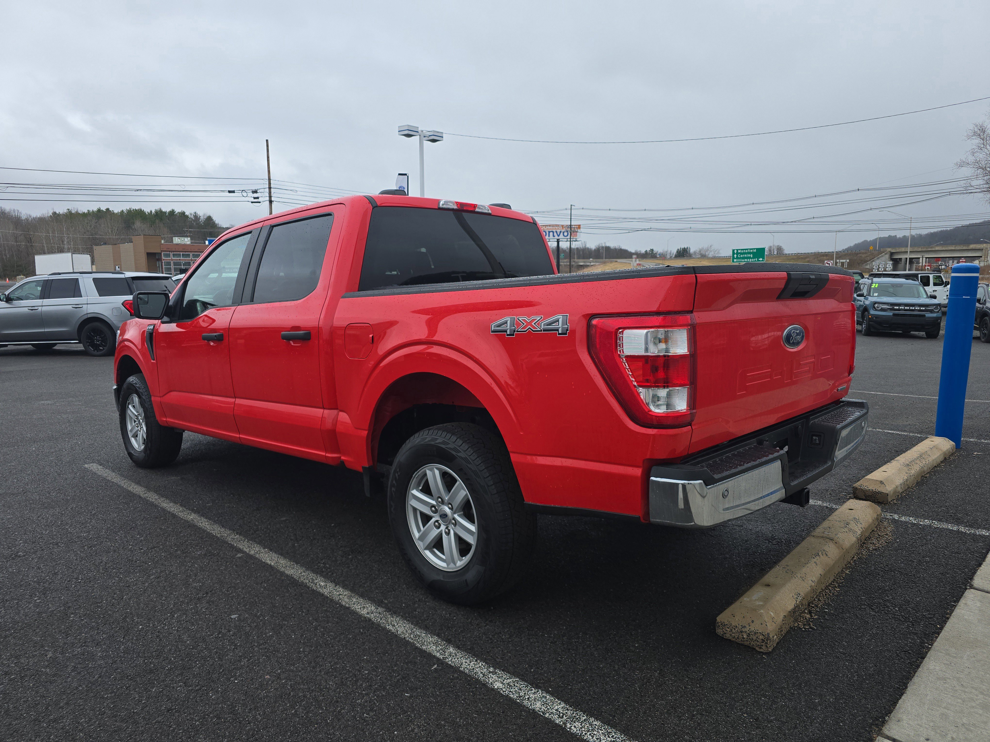 Used 2022 Ford F150 XL w/ Trailer Tow Package image 6