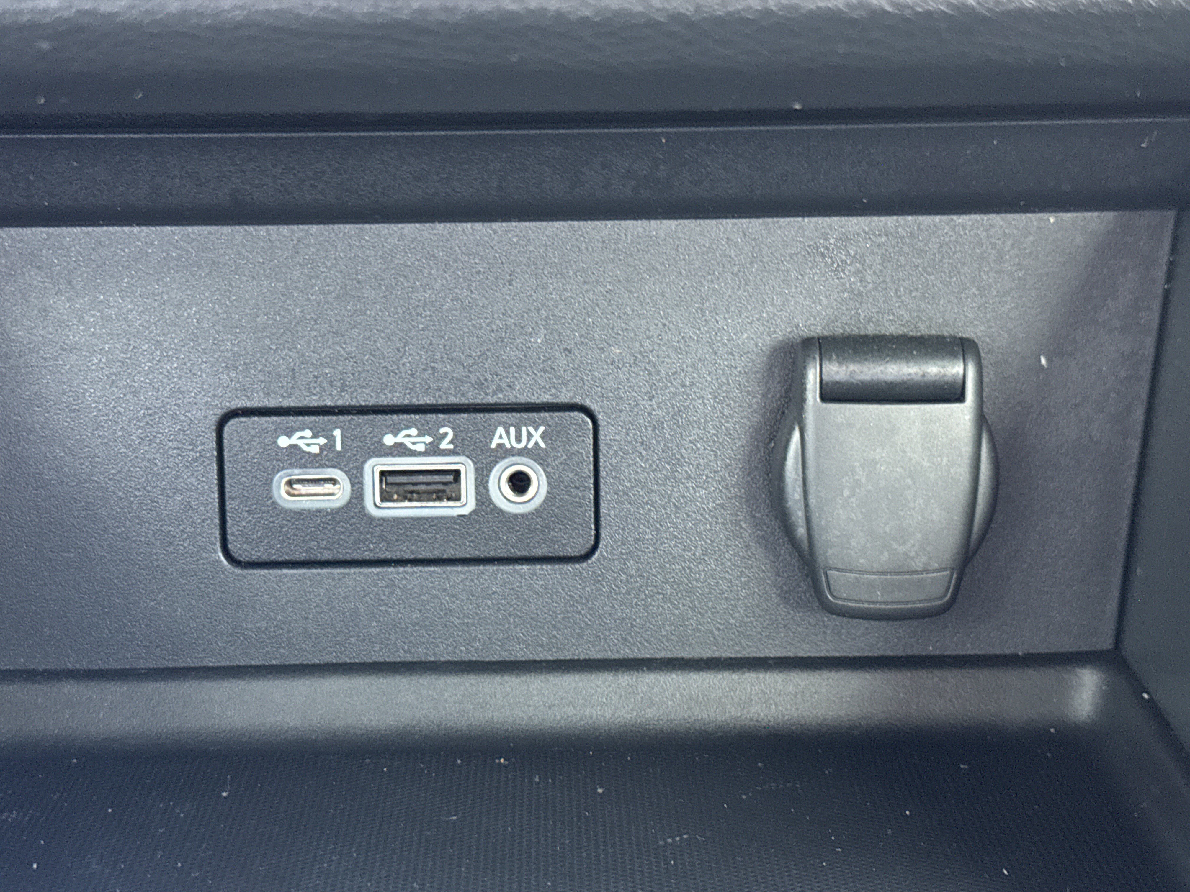 Used 2023 Nissan Sentra SV image 21