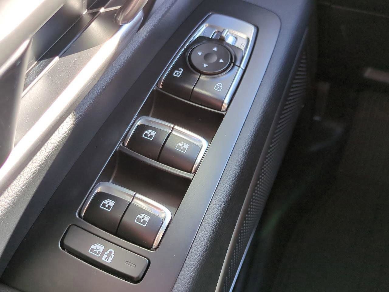 Used 2024 Kia Telluride S w/ S Sunroof Package image 23