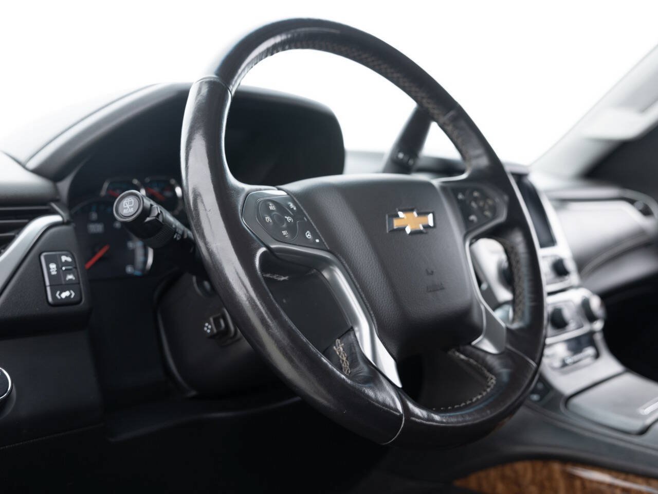 Used 2018 Chevrolet Tahoe Premier AWD/4WD image 27