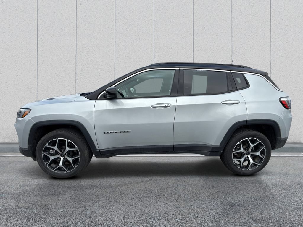 Used 2026 Jeep Compass Limited AWD/4WD image 4