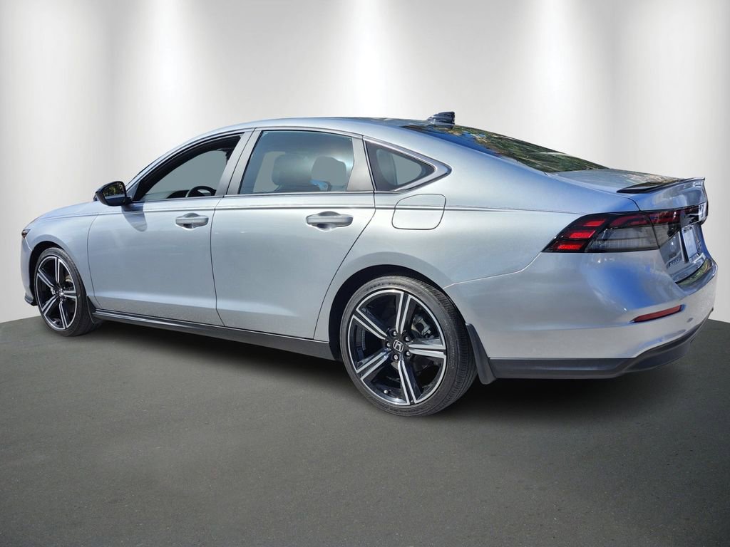 Certified 2025 Honda Accord Sport image 5