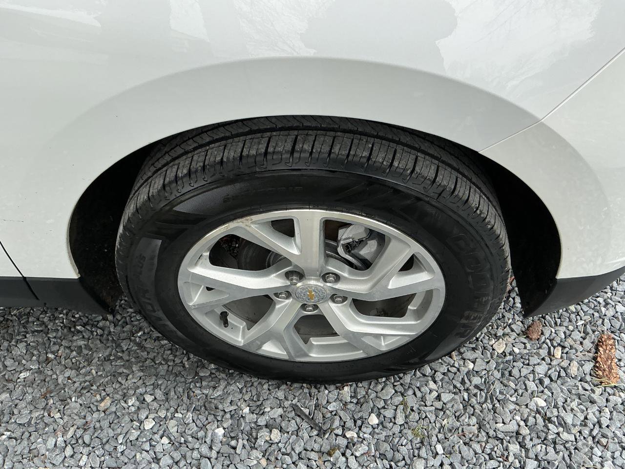 Used 2020 Chevrolet Equinox LT AWD/4WD image 24