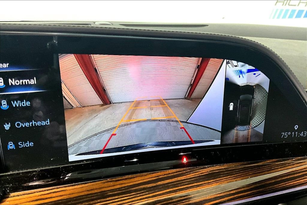 Used 2021 Cadillac Escalade ESV Luxury AWD/4WD image 17