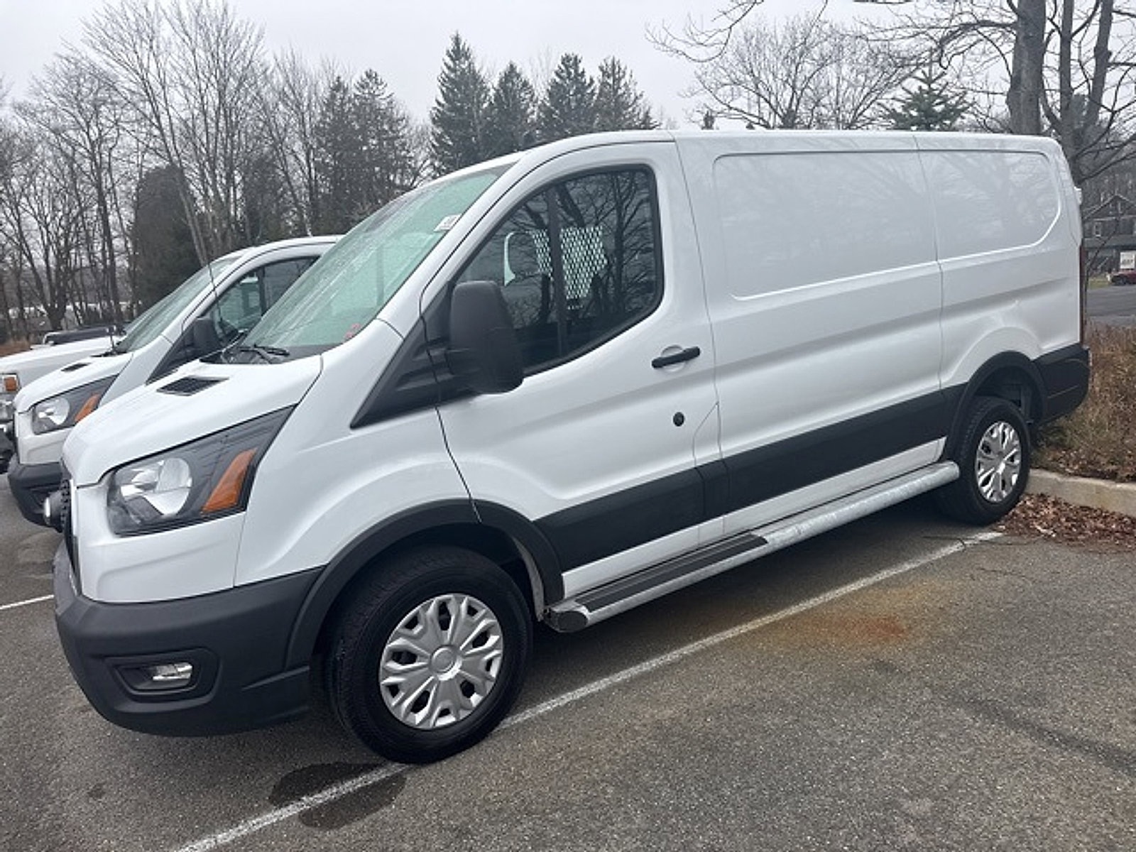 Used 2024 Ford Transit 250 w/ Exterior Upgrade Package image 7