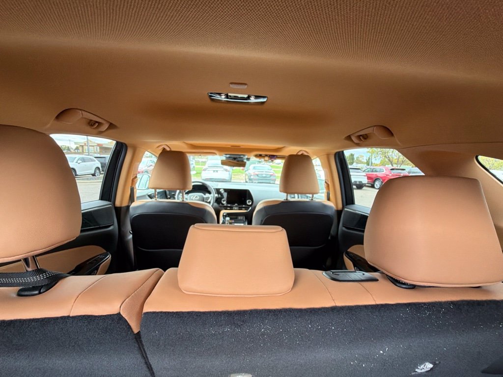 Used 2023 Lexus NX 350 AWD image 33