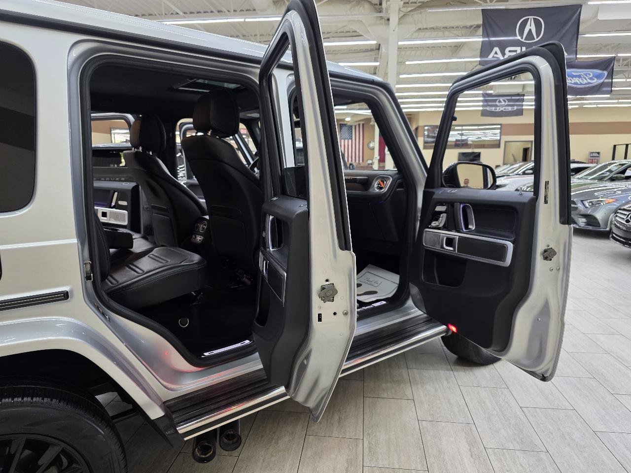 Used 2020 Mercedes-Benz G 550 w/ Exclusive Interior Package image 14