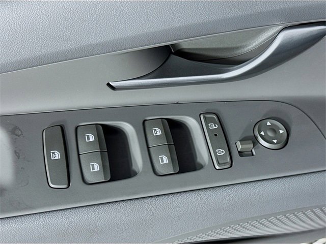 New 2025 Hyundai Elantra SEL image 21
