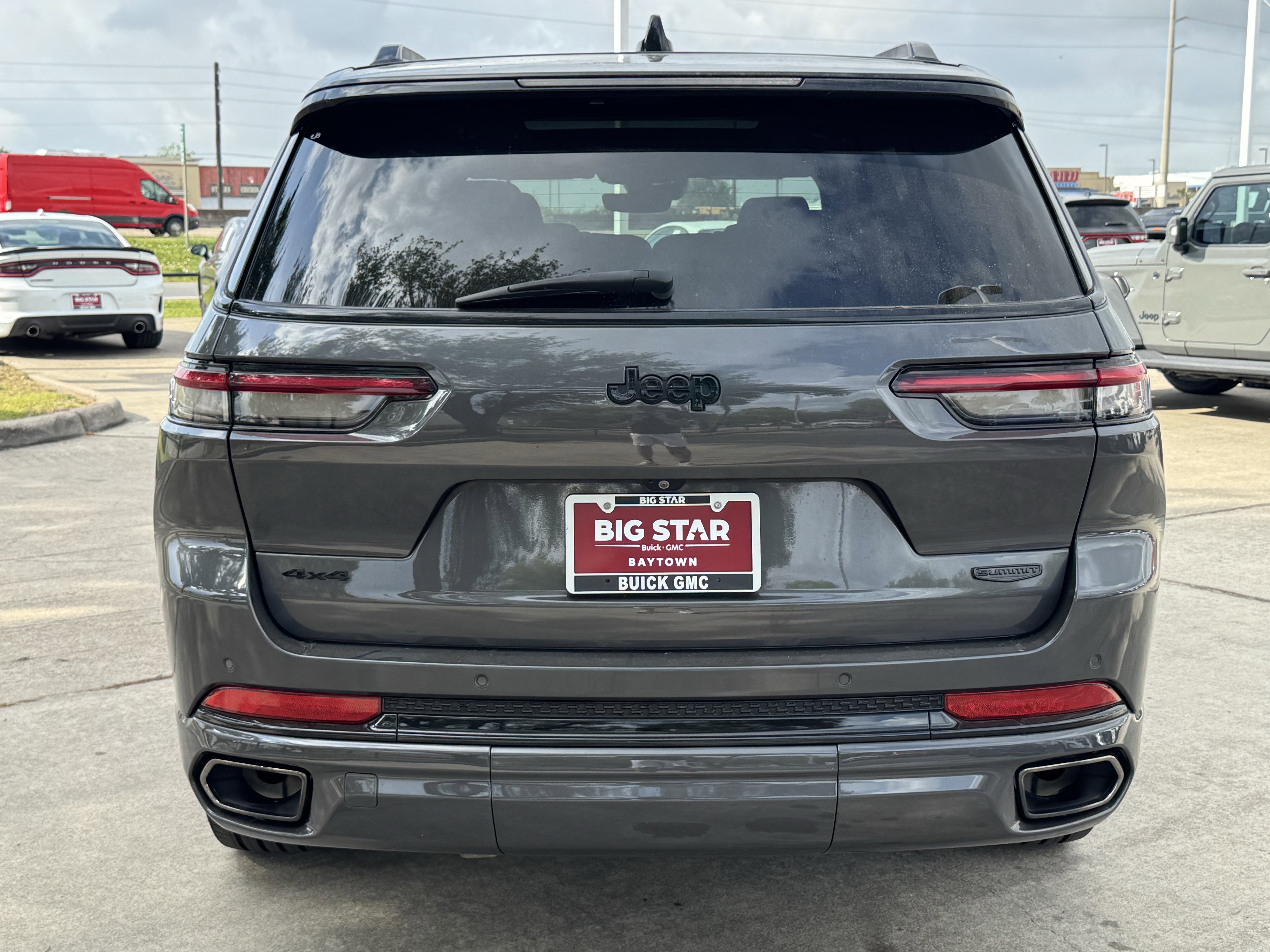 Used 2024 Jeep Grand Cherokee L Summit w/ High Altitude Package image 9