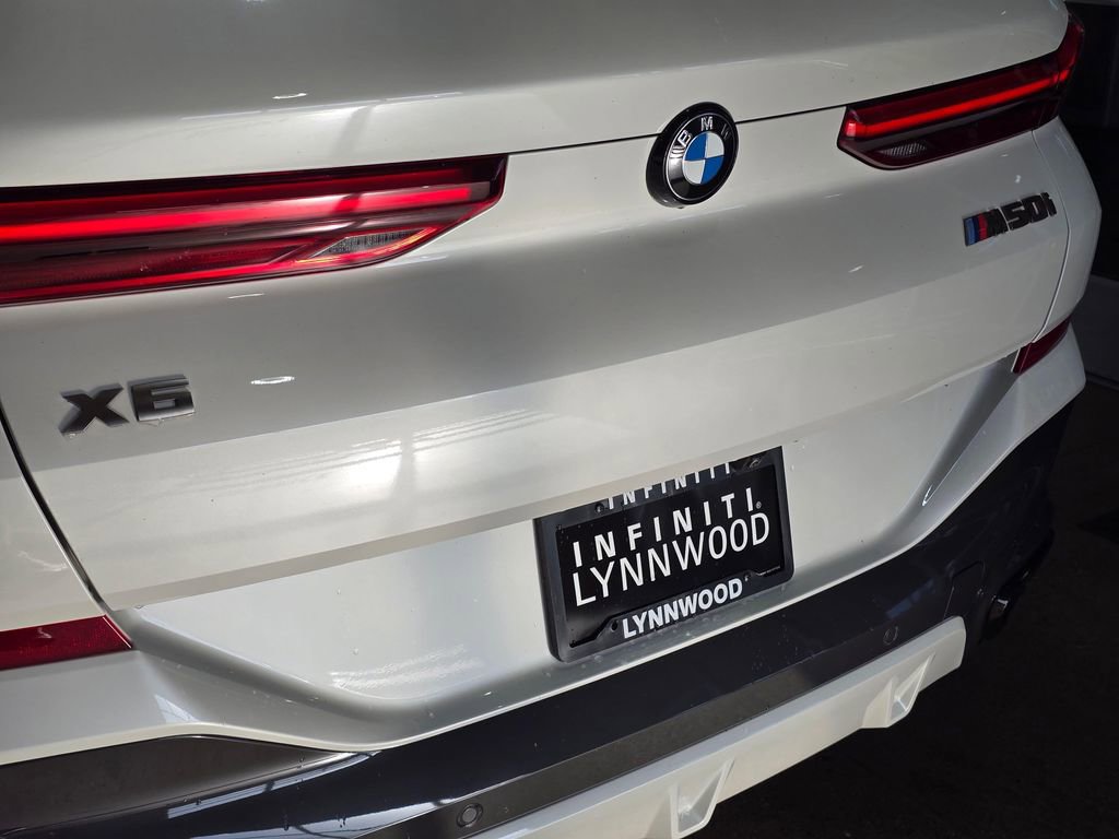 Used 2023 BMW X6 M50i w/ Parking Assistance Package image 30