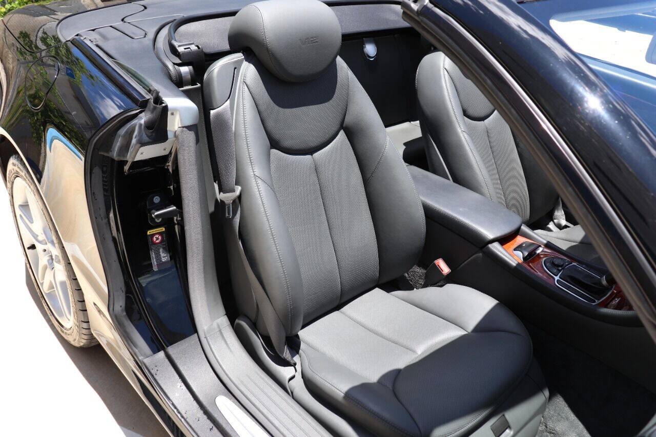 Used 2005 Mercedes-Benz SL 600 image 20