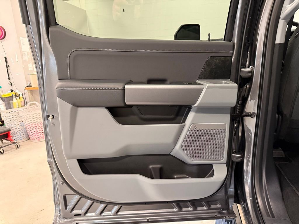 New 2026 Ford F250 XLT w/ XLT Premium Package image 15