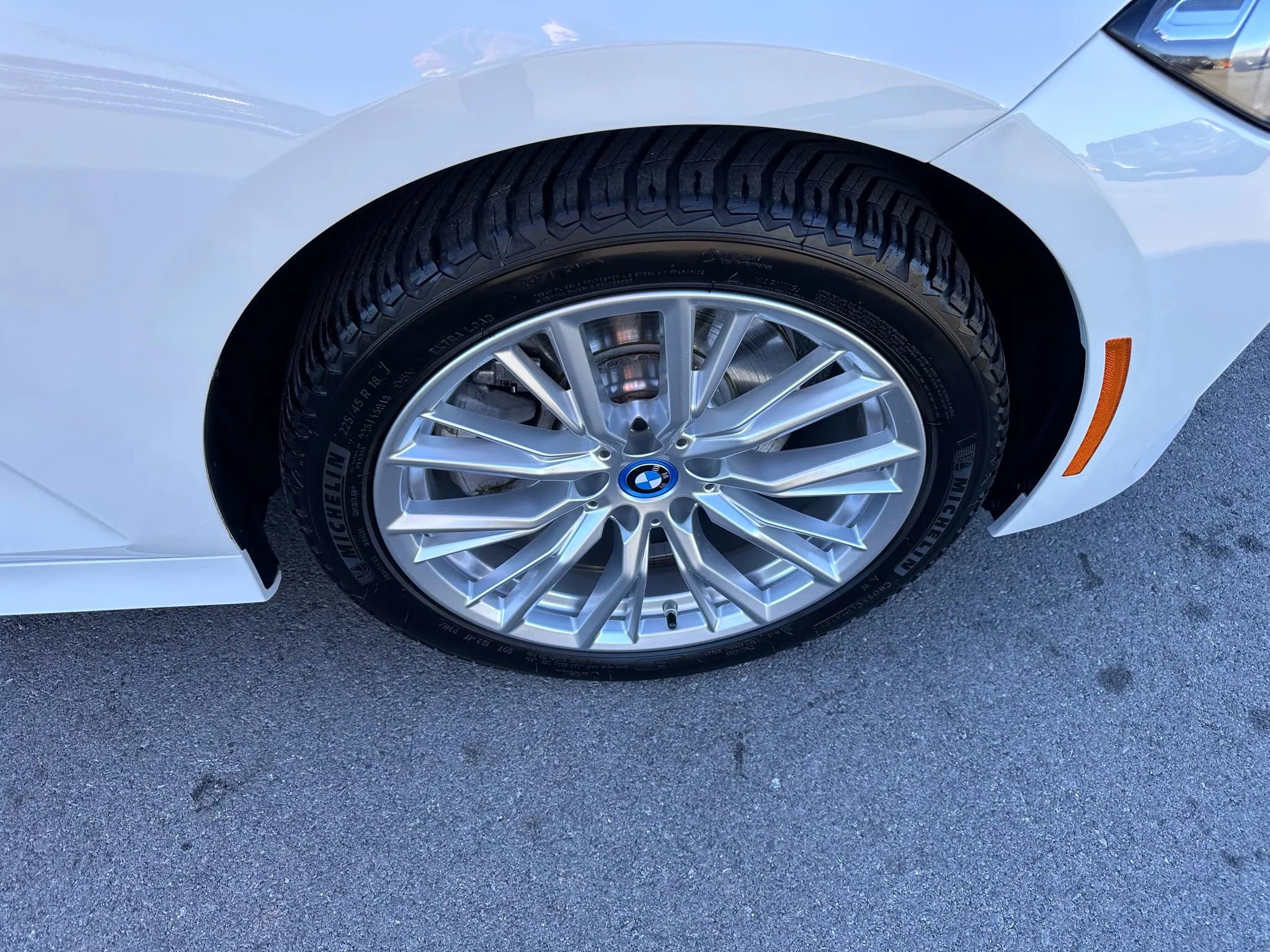 Used 2023 BMW 330e w/ Driving Assistance Package image 12