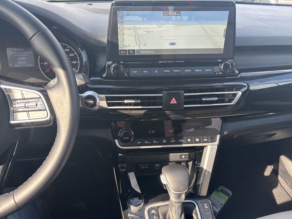 Certified 2022 Kia Seltos EX image 10