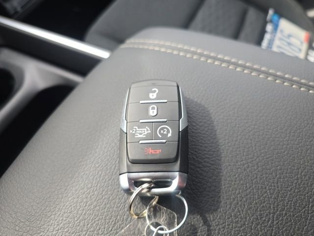 New 2026 RAM 1500 4x4 Crew Cab image 30