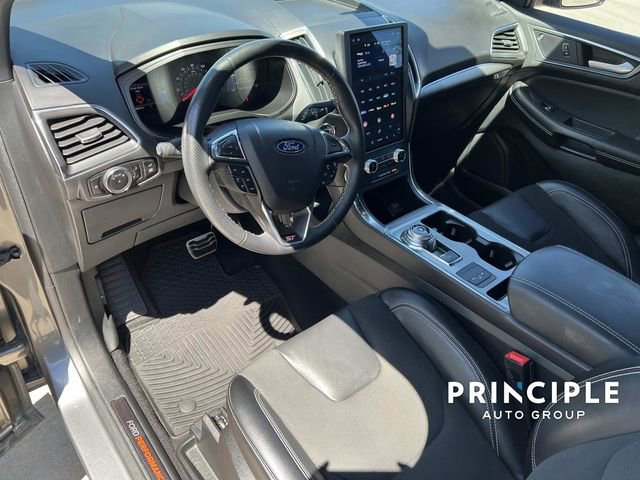 Used 2023 Ford Edge ST image 16