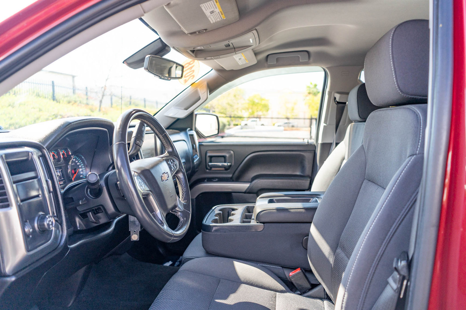 Used 2018 Chevrolet Silverado 1500 LT w/ LT Eassist Package RWD image 16