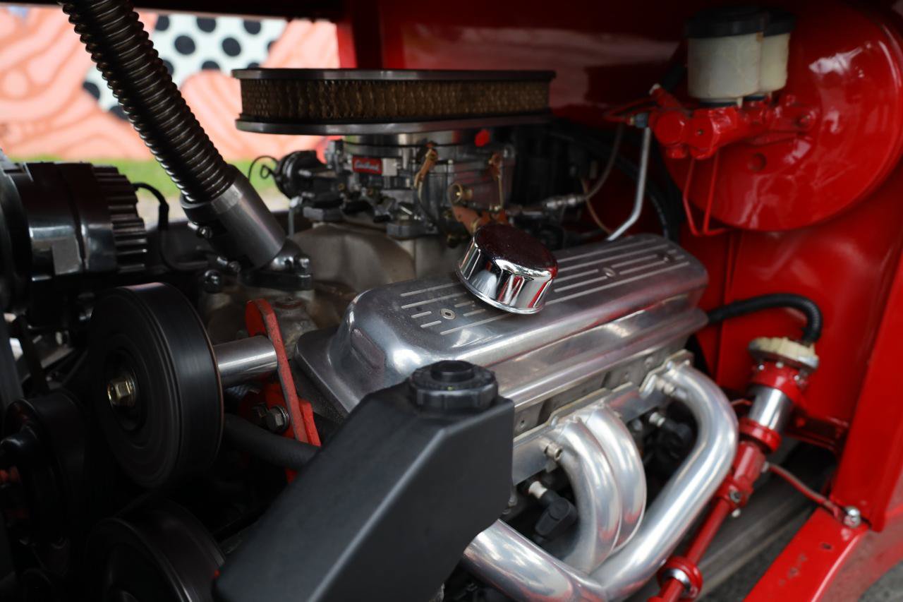 Used 1990 Chevrolet Corvette Coupe RWD image 11