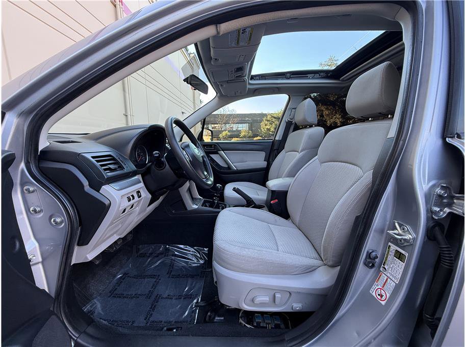 Used 2015 Subaru Forester 2.5i Premium image 23