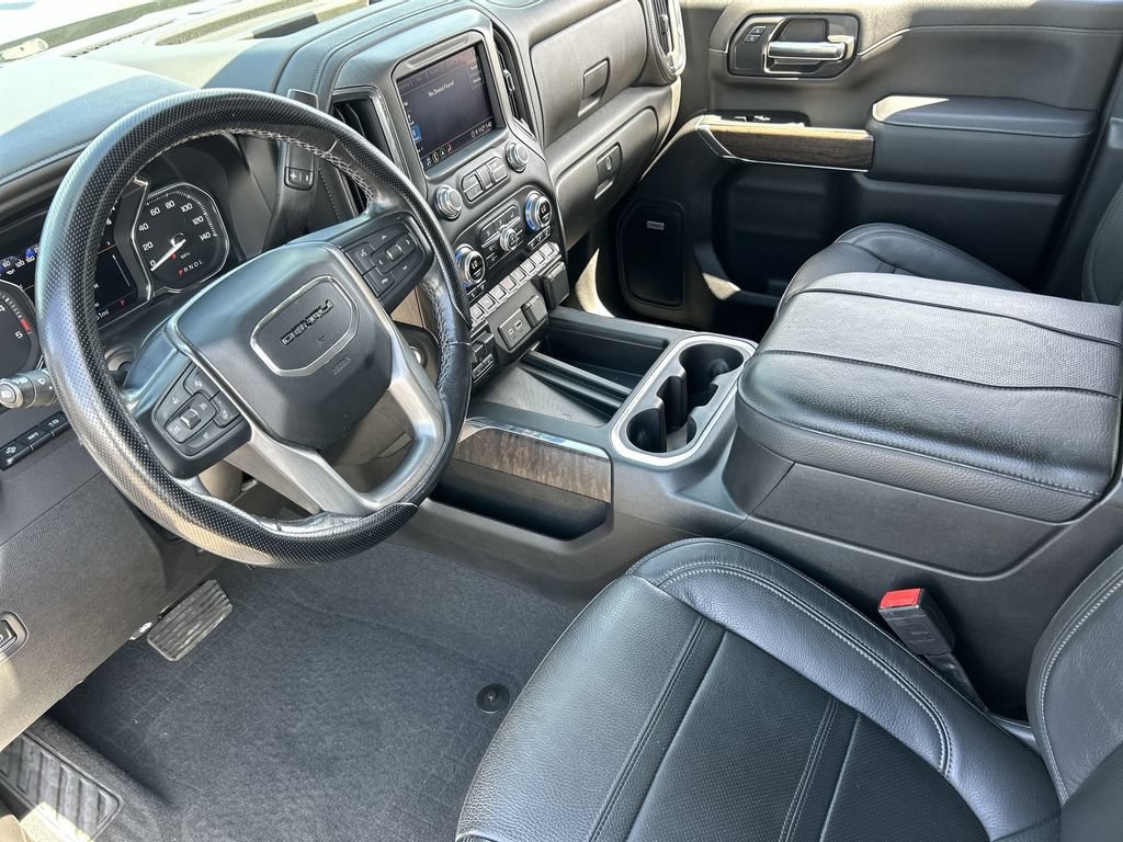 Used 2023 GMC Sierra 2500 Denali w/ Denali Black Diamond Edition AWD/4WD image 10