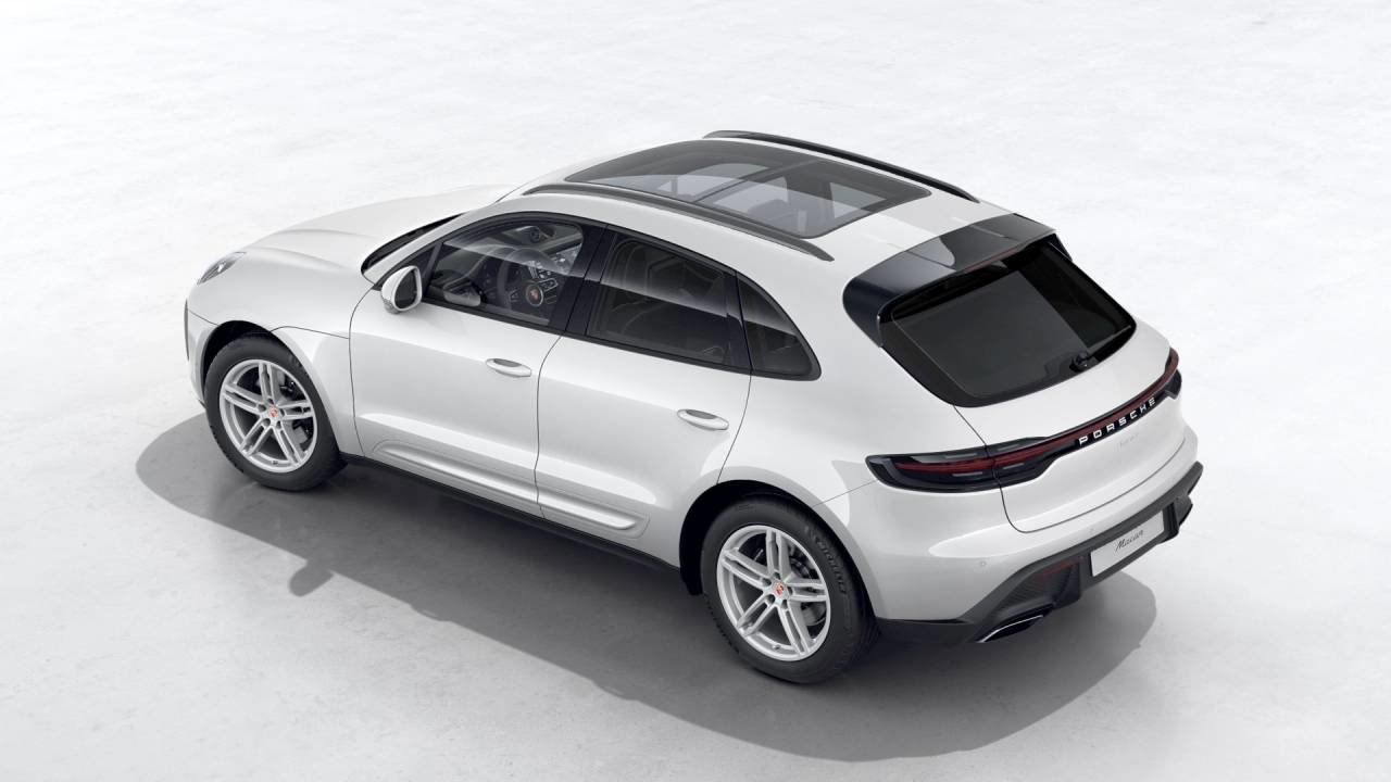 Used 2026 Porsche Macan AWD/4WD image 4