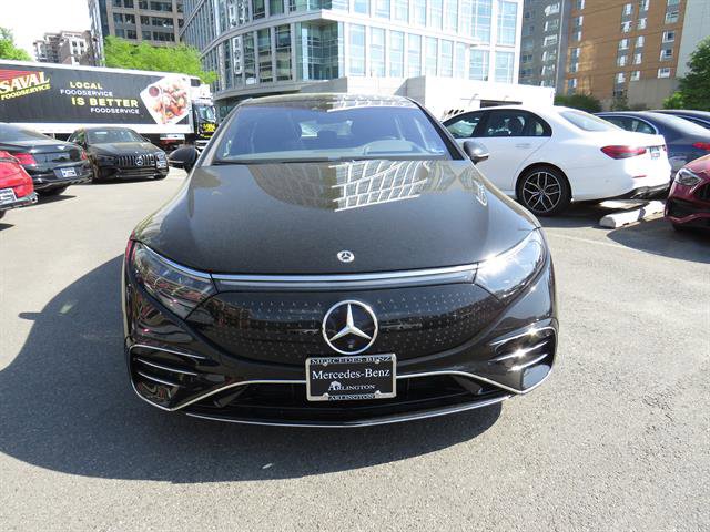 Used 2022 Mercedes-Benz EQS 580 4MATIC Sedan w/ Exclusive Trim Package image 6