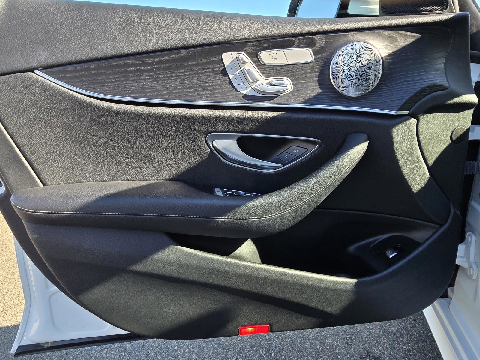 Used 2023 Mercedes-Benz E 350 Sedan image 16