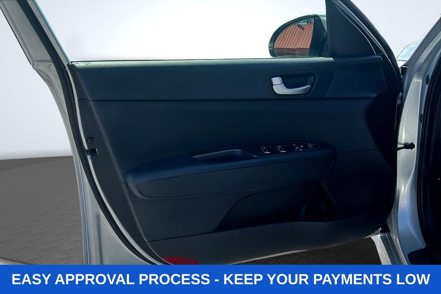 Used 2018 Kia Optima LX image 25