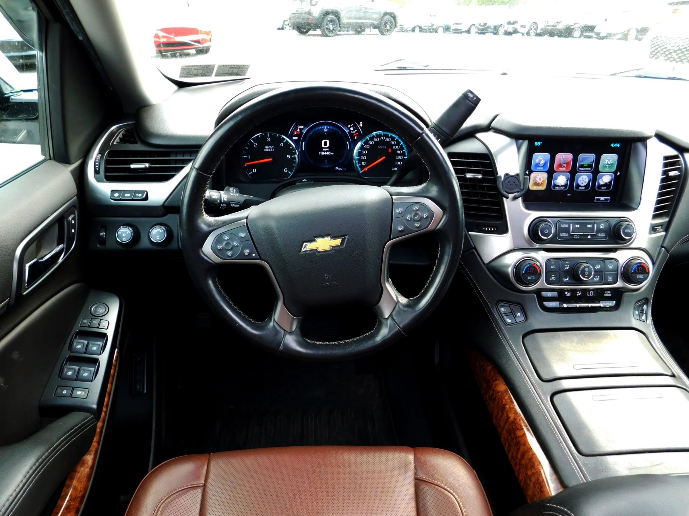 Used 2019 Chevrolet Suburban Premier w/ Premier Plus Edition AWD/4WD image 20