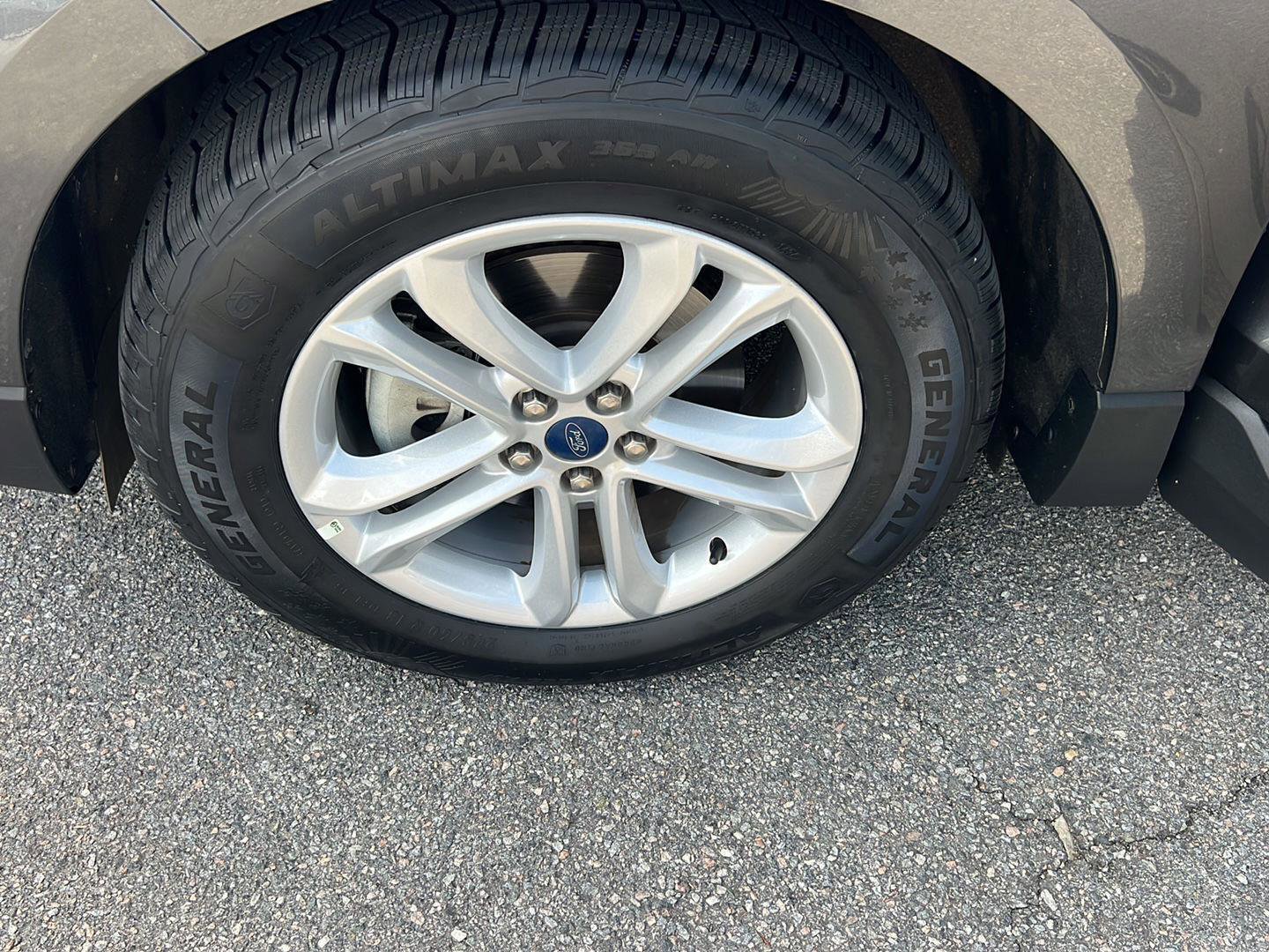 Used 2019 Ford Edge SEL w/ Equipment Group 201A image 39