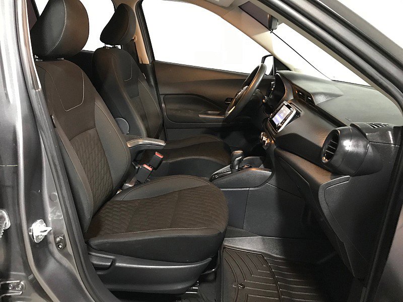Used 2022 Nissan Kicks S FWD image 14