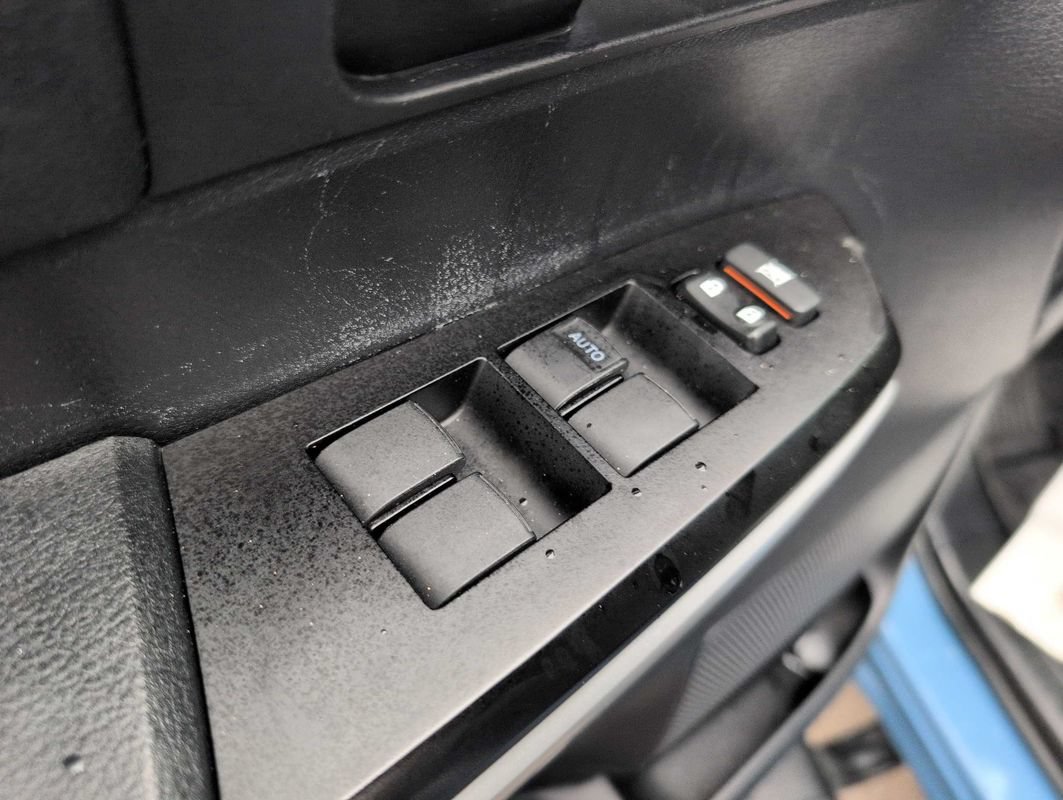 Used 2019 Toyota Tundra SR5 w/ SR5 Upgrade Package AWD/4WD image 16
