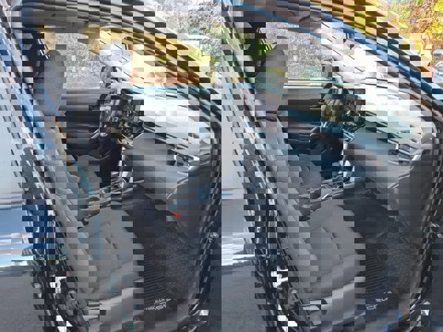 Used 2022 Toyota Corolla Cross LE image 12