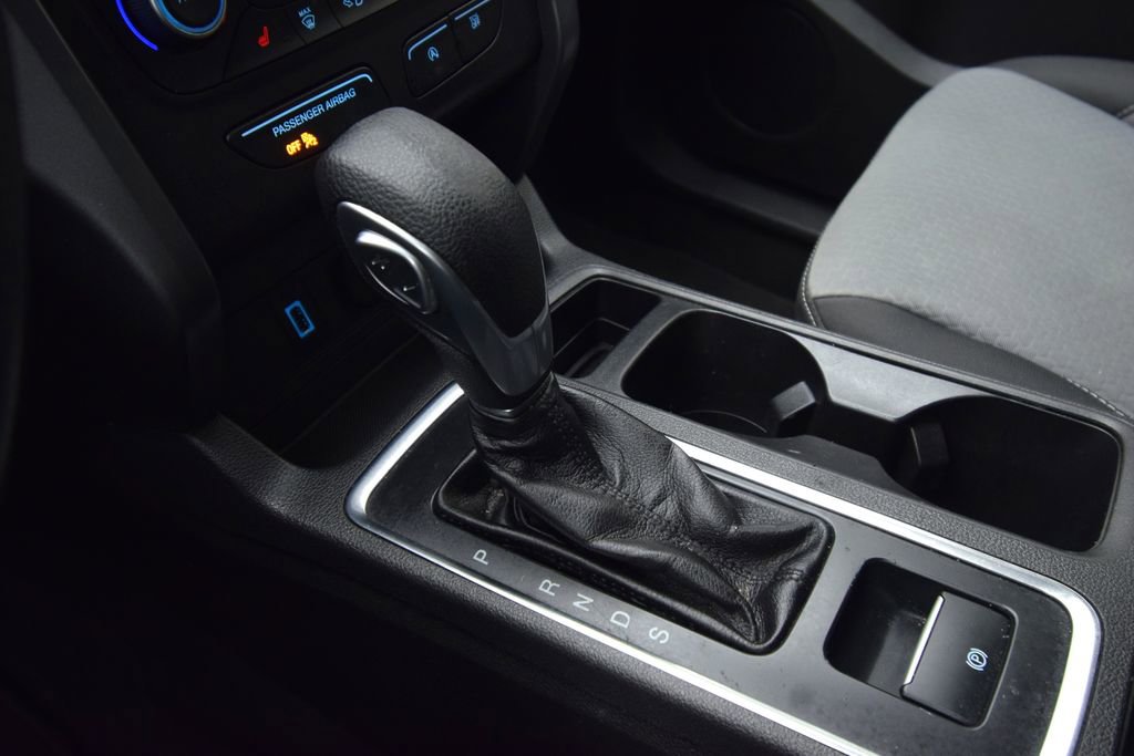 Used 2019 Ford Escape SE image 25
