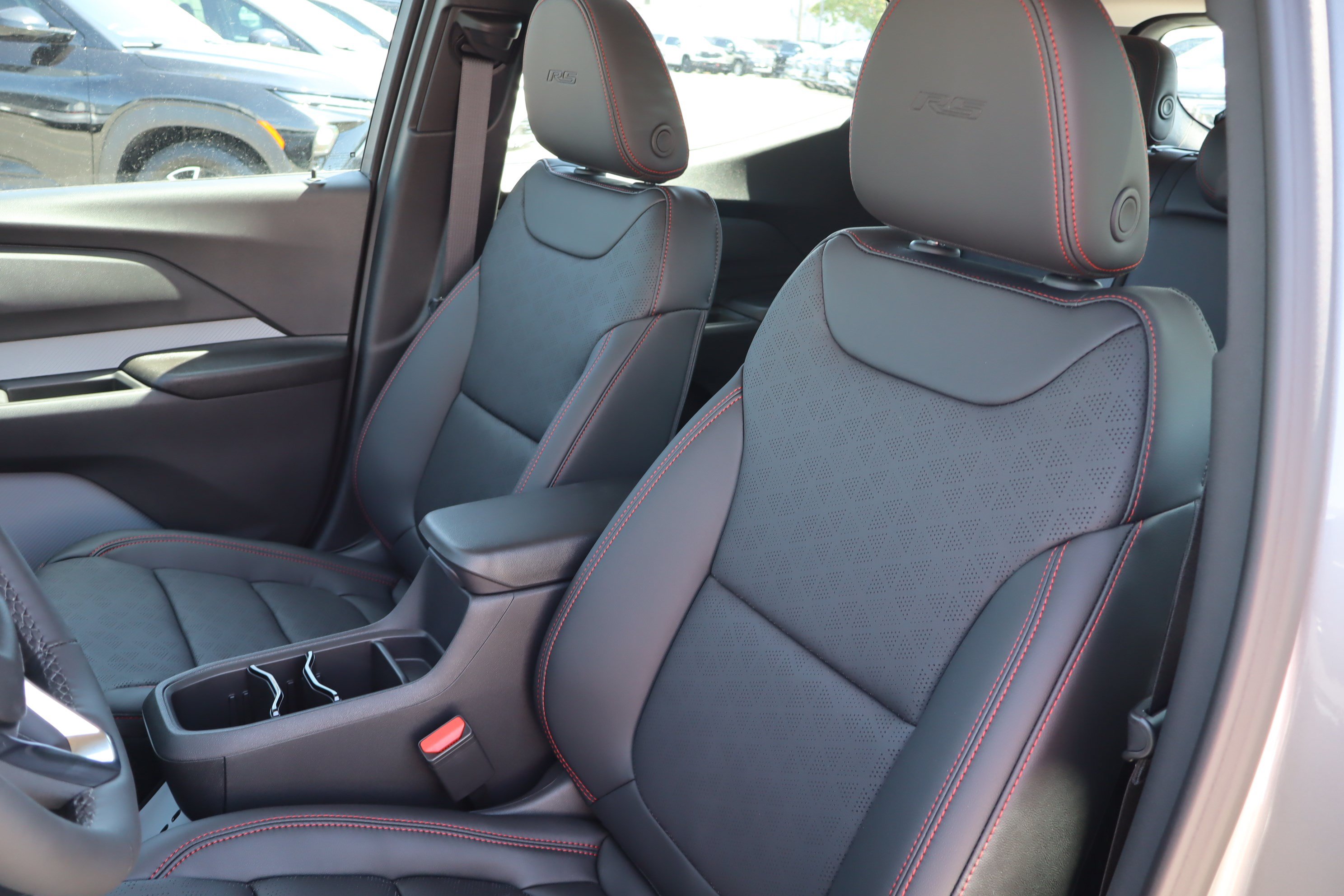 New 2027 Chevrolet Bolt RS w/ Technology Package FWD image 13