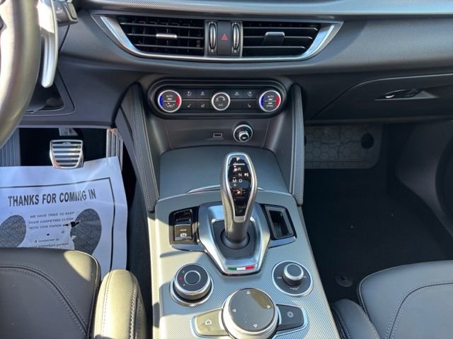 Used 2024 Alfa Romeo Stelvio Veloce AWD/4WD image 19