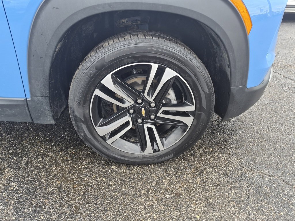 Used 2024 Chevrolet TrailBlazer LT w/ LT Cold Weather Package image 32