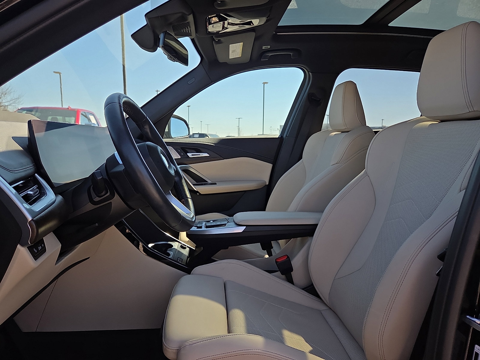 Used 2024 BMW X1 xDrive28i w/ Premium Package image 15