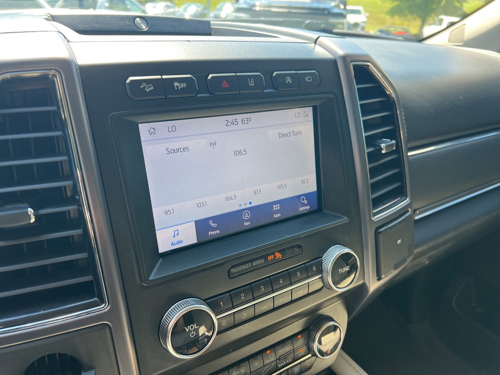 Used 2020 Ford Expedition Platinum AWD/4WD image 16