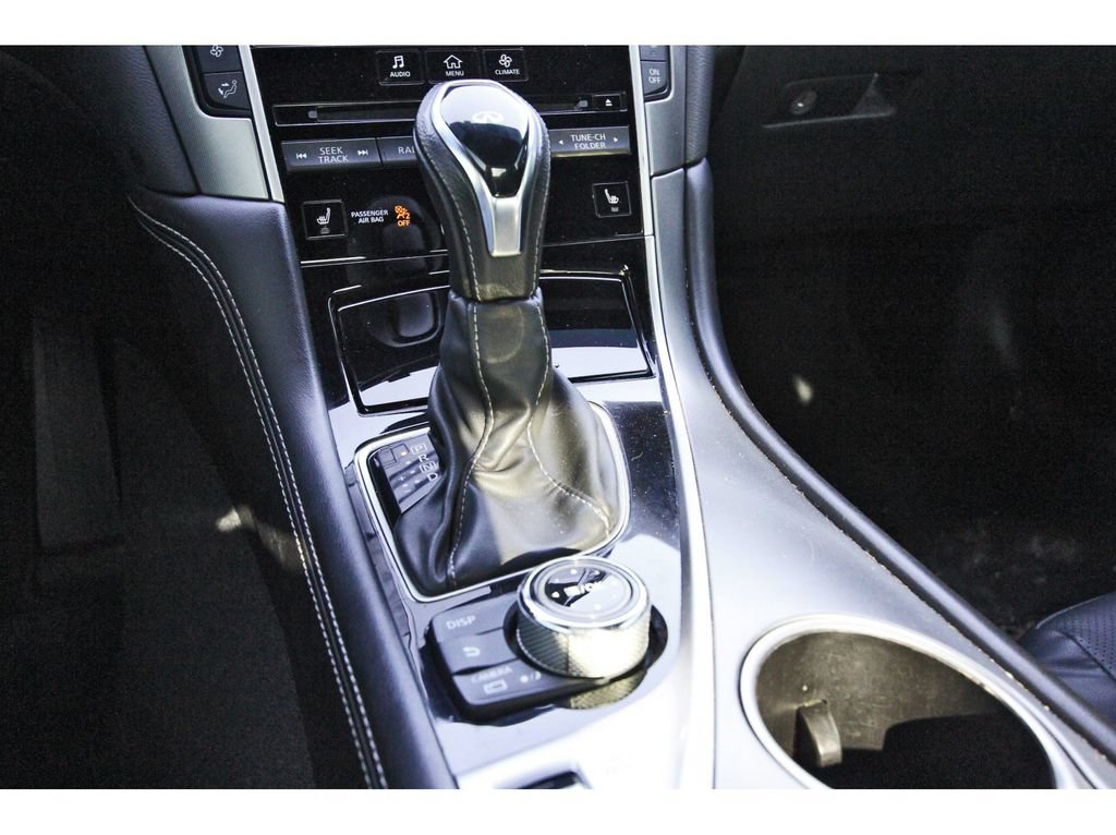 Used 2022 INFINITI Q60 3.0t Luxe w/ Cargo Package RWD image 29