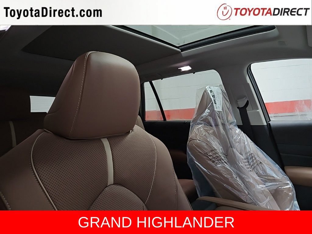 New 2026 Toyota Grand Highlander AWD image 25