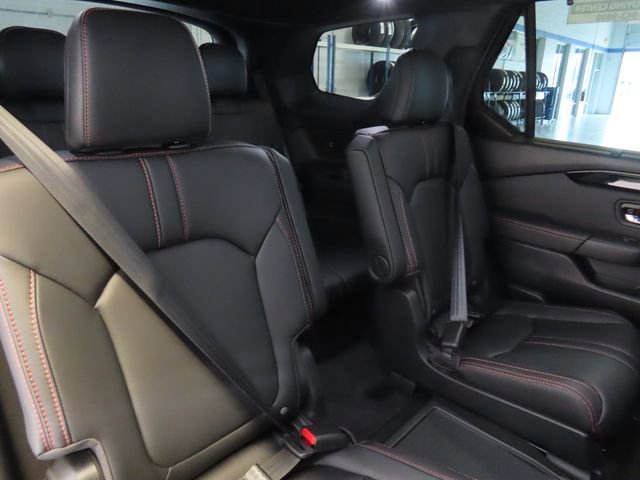 Certified 2025 Honda Pilot TrailSport image 31