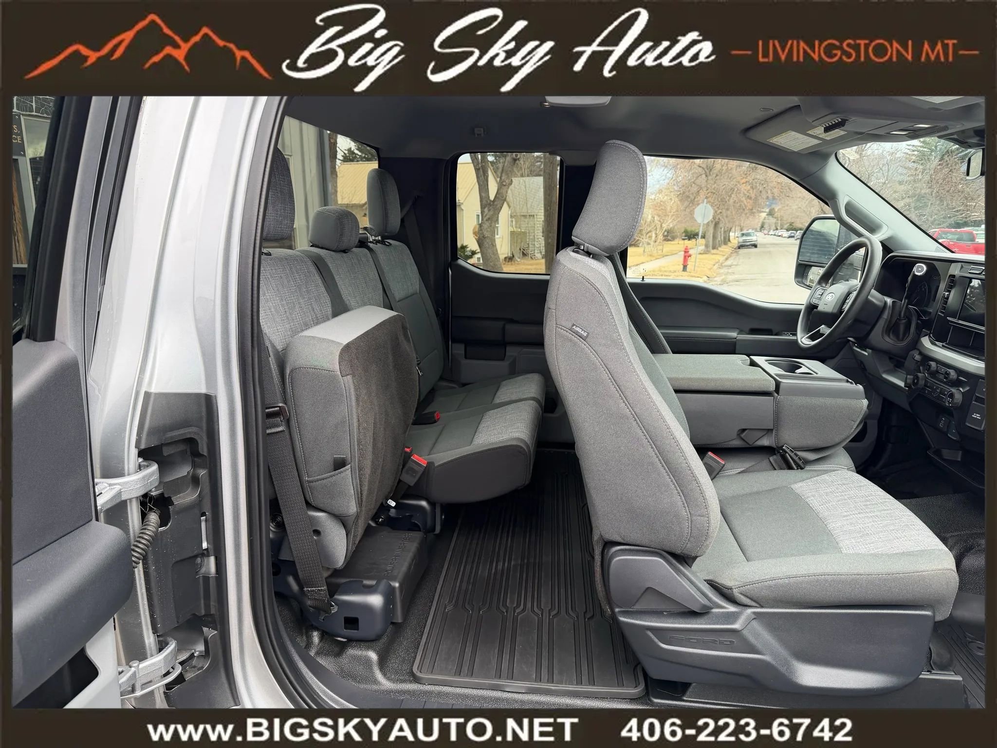 Used 2023 Ford F250 XLT w/ Camper Package image 25