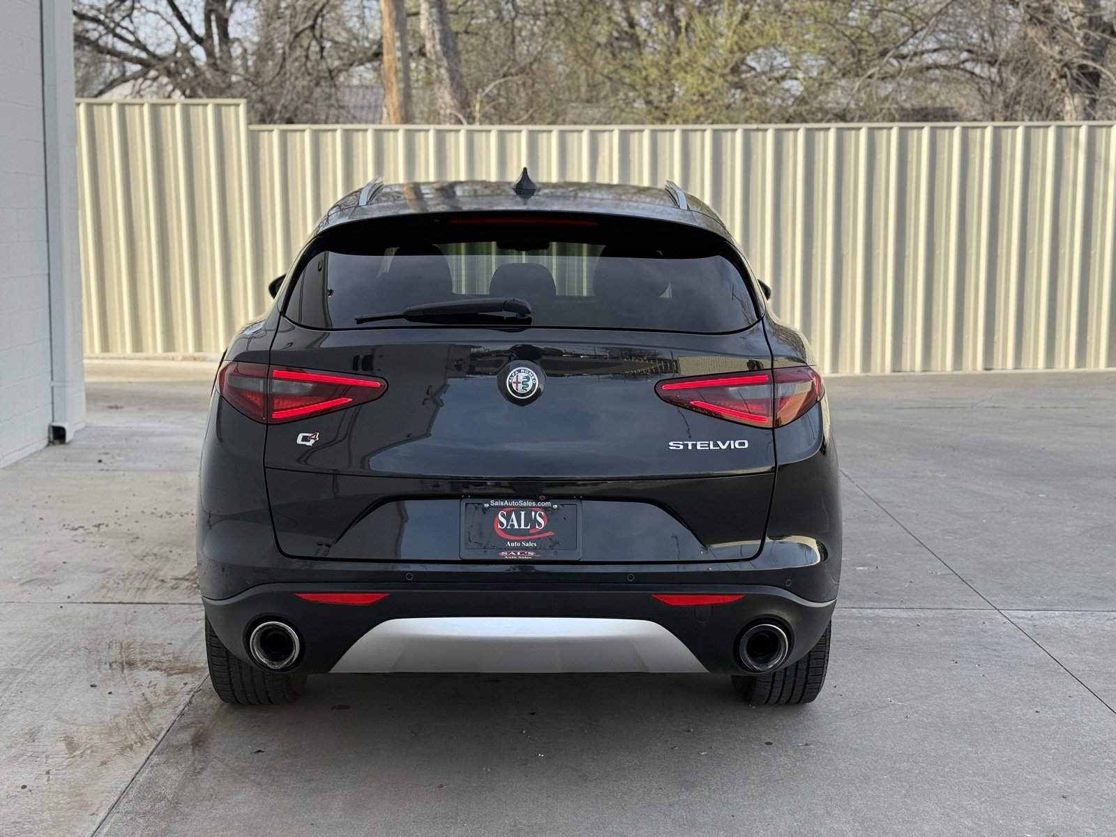 Used 2018 Alfa Romeo Stelvio Ti AWD/4WD image 6