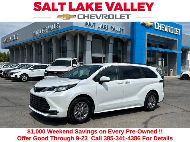 Used 2023 Toyota Sienna XLE