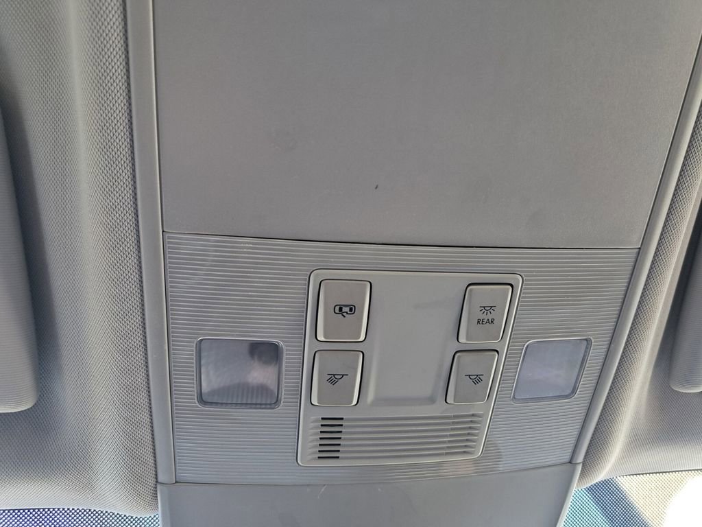 Used 2024 Volkswagen Taos S FWD image 17