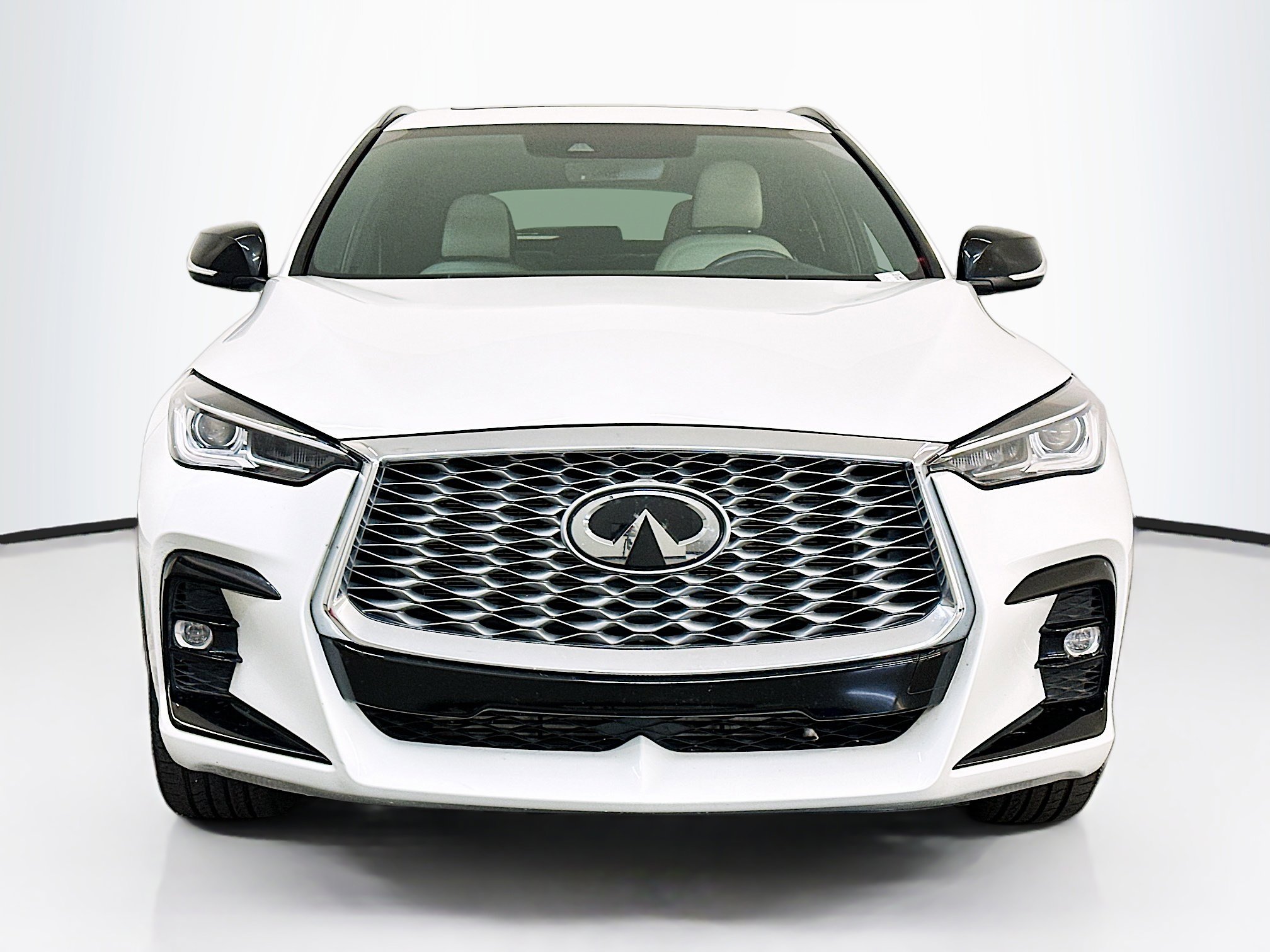 Used 2024 INFINITI QX55 Luxe image 2