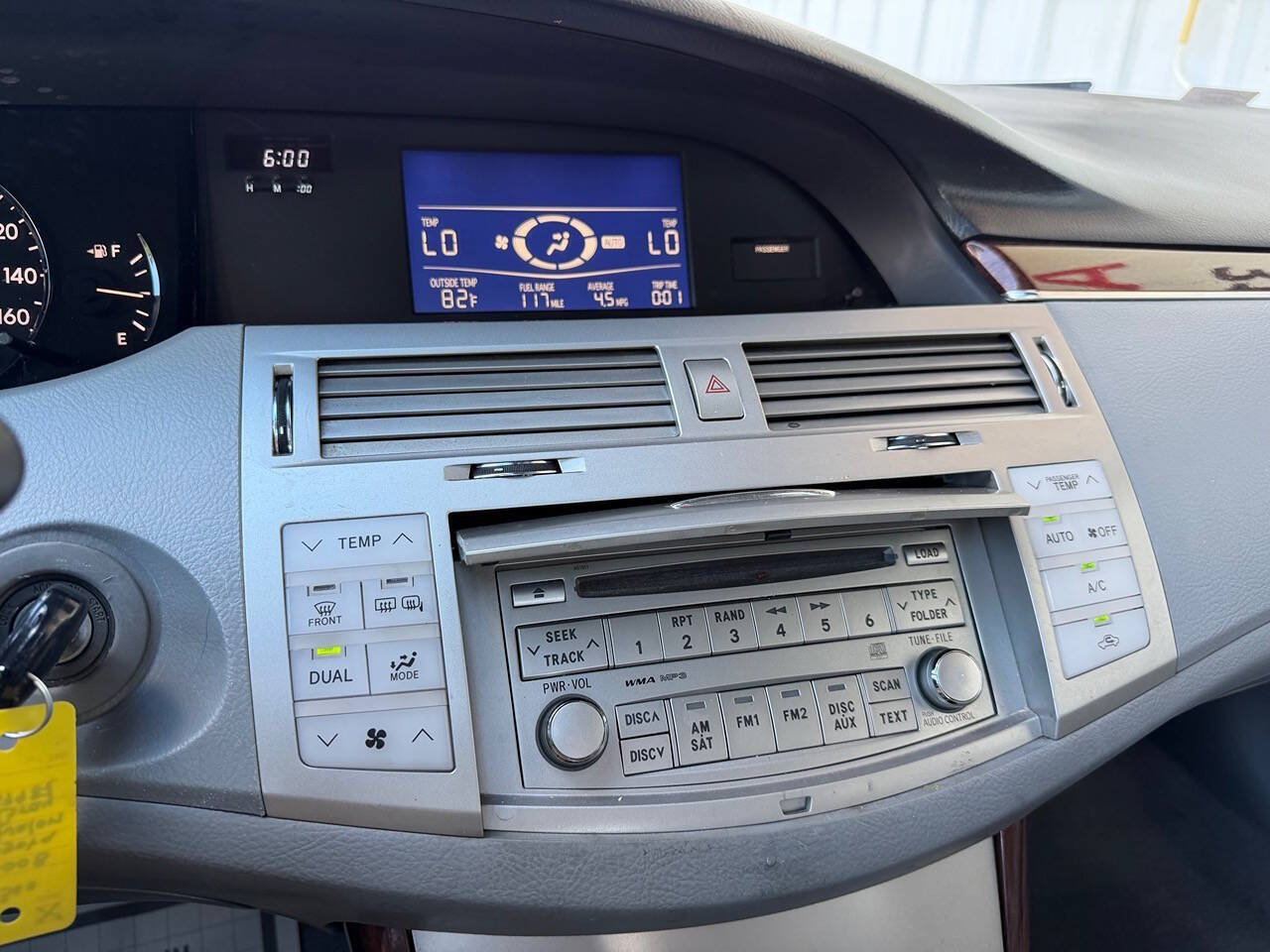 Used 2008 Toyota Avalon Touring FWD image 27